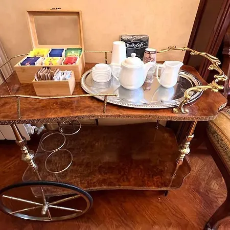 Apartment Veronica A Piazza Venezia Rome